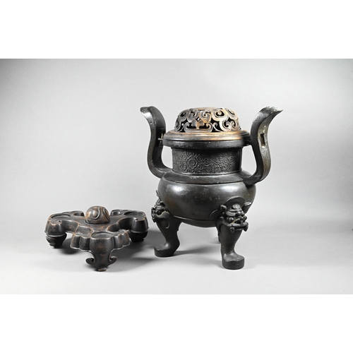 341 - An antique large Chinese archaistic bronze tripod censer or incense burner (Ding) the pair of 's' sh... 