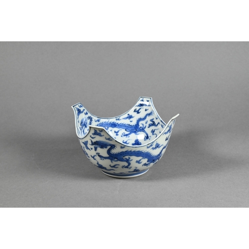 354 - Six pieces of 18th century Chinese blue and white porcelain including two tea bowls, 8 cm diameter, ... 