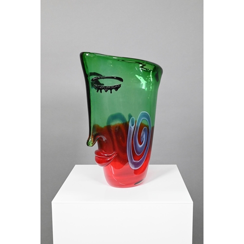 438 - A large Murano coloured glass 'face' vase, attributed to Stefano Toso, in the manner of Picasso, 32 ... 