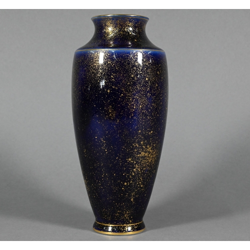 461 - A Sevres vase, with sprayed gilt decoration on a blue ground, dated 1904, 18.5 cm high