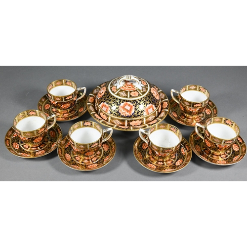 487 - A set of six late Victorian Derby Crown Porcelain Imari and gilt coffee cups and saucers, to/w a mat... 