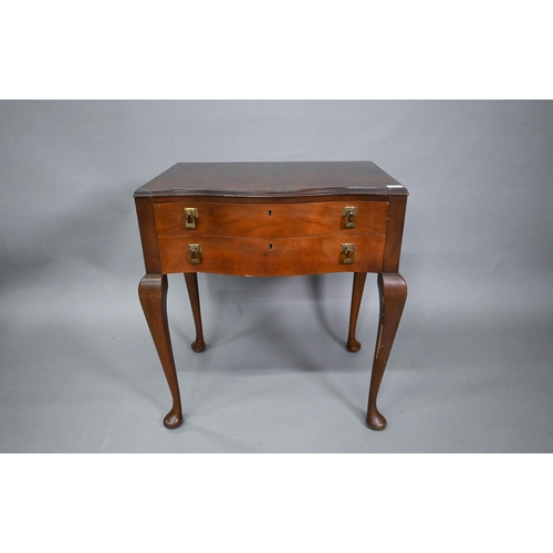 67 - A walnut canteen table, the two drawers fitted with an extensive and complete set of Elkington Plate... 