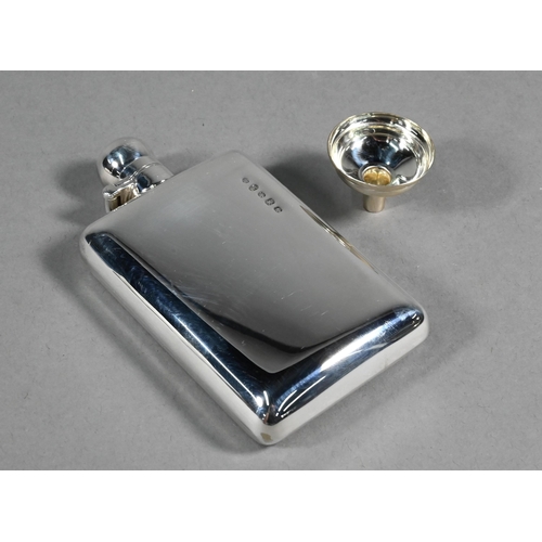 73 - A silver hip-flask with hinged bayonet bun cover, Chawner & Co, London 2002, as new in fitted gi... 