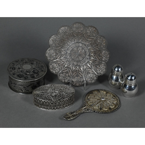 79 - Small .925 standard salt and pepper (boxed) to/w Continental silver filigree dish, trinket box and s... 