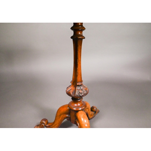 804 - A Victorian floral marquetry walnut tripod table, 48 cm dia. x 68 cm h