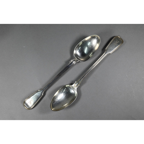 87 - A heavy quality pair of Victorian silver fiddle and thread stuffing spoons, Chawner & Co, London... 