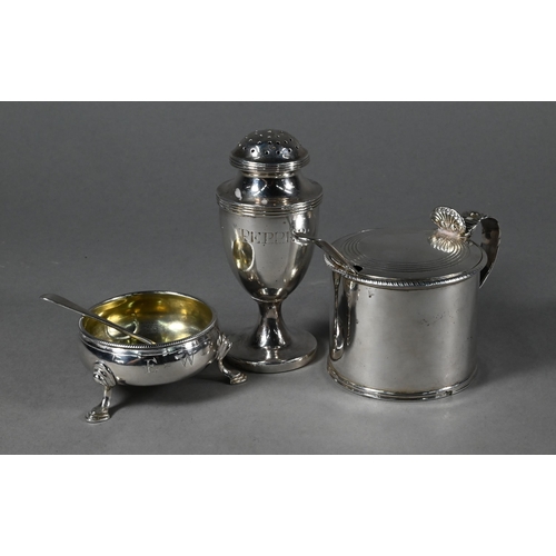 90 - A George III Scottish silver urn pepper pot, James Hewitt (possibly) Edinburgh 1808, to/w an open sa... 