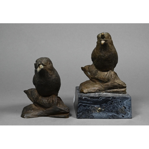 951 - Two bronze kingfishers, 11 cm - one on marble plinth, lion passant foundry mark