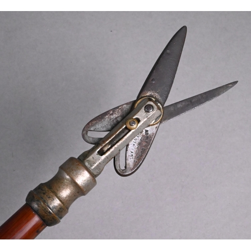 962 - A French botanist's cane/pruner with bamboo shaft and patent snippers by Adrien Dubois, 111 cm