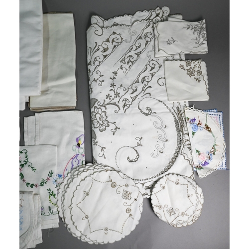 966 - A quantity of vintage embroidered linen, cotton and damask table-linen, etc. (box)