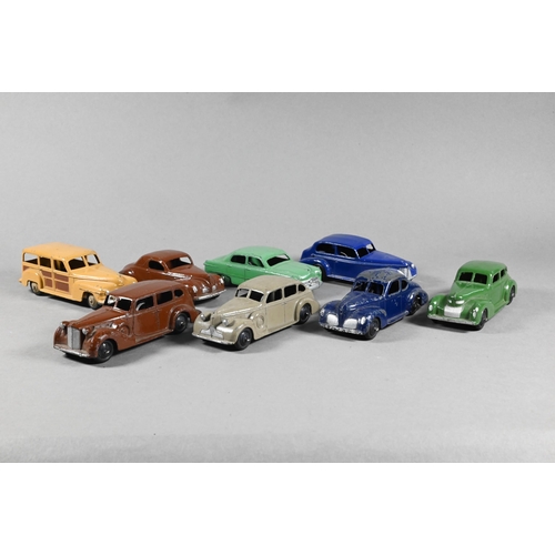 985 - Dinky Toys: 27f Plymouth Estate Car, 30a Chrysler Airflow Saloon, 39a Packard Super 8, 39b Oldsmobil... 