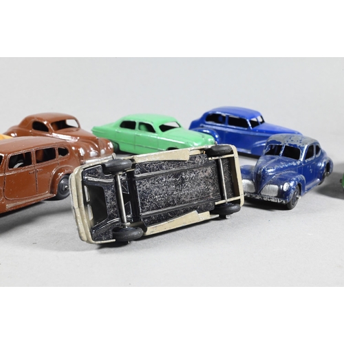 985 - Dinky Toys: 27f Plymouth Estate Car, 30a Chrysler Airflow Saloon, 39a Packard Super 8, 39b Oldsmobil... 