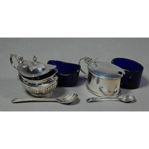 99 - Two silver pepper pots, London 1903, pair of salts Birmingham 1912 and two mustards to/w a pair of E... 