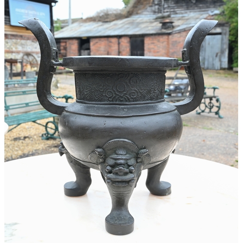 341 - An antique large Chinese archaistic bronze tripod censer or incense burner (Ding) the pair of 's' sh... 