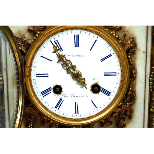 813 - F Viteau, Rou Varriene, a late 19th century French gilt and marble 8-day mantel clock, surmounted by... 