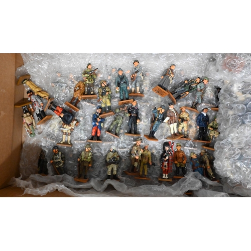 133 - A collection of 59 Del Prado cast metal equestrian figures of Napoleonic cavalrymen to/w over 150 fo... 