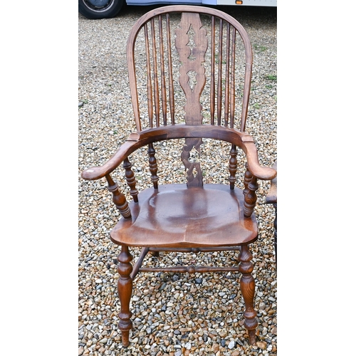 403 - A traditional elm seat Windsor armchair