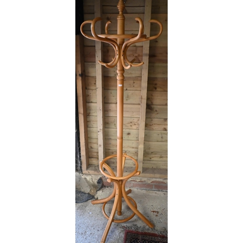 416 - A beech coat/stick stand