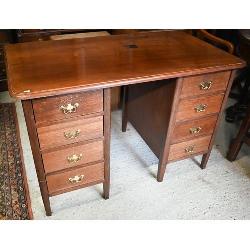 419 - #An old mahogany kneehole desk with eight drawers, 117 x 65 x 72 cm h