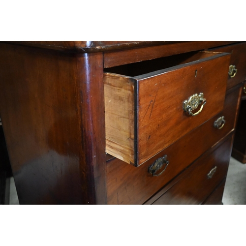 425 - An Edwardian mahogany chest of two short over three long graduated drawers, 97 x 46 x 109 cm h