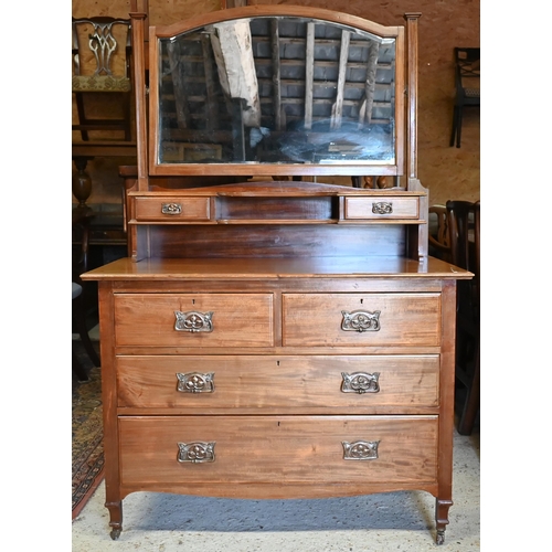 427 - #An early 20th century walnut mirror backed dressing chest, 107 x 53 x 102 cm h