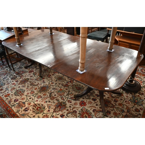 459 - An Edwardian mahogany D-end dining table with single leaf, 230 cm long x 117 cm wide x 71 cm high