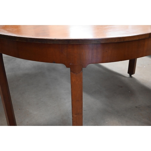 482 - A mahogany D-end dining table with two extra leaves, a/f, 183 cm long x 130 cm wide x 72 cm high