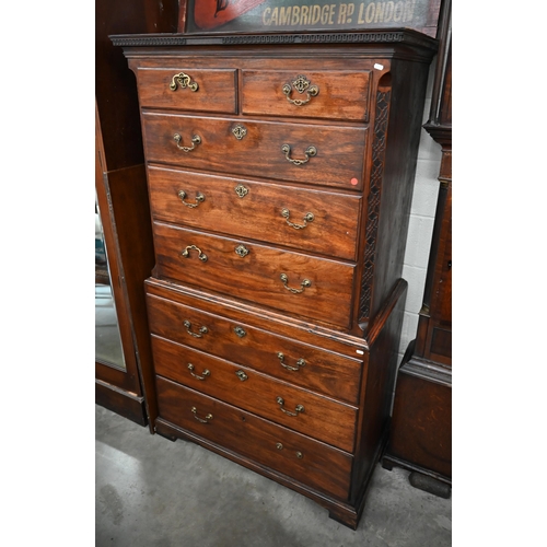 487 - A George III mahogany chest on chest with six long drawers over two short drawers, 102 cm wide x 179... 