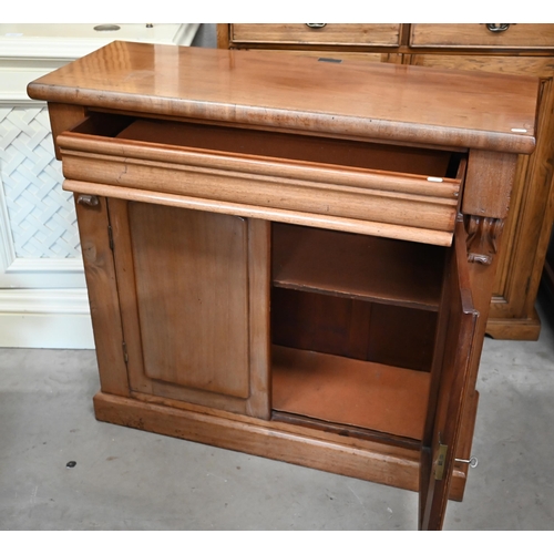 511 - A Victorian satin walnut chiffonier base with long frieze drawer above two panelled doors, 92 cm wid... 