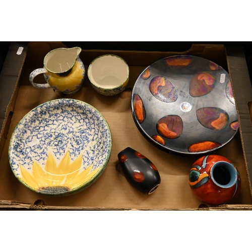 89 - Two 25 cm Poole Pottery 'Galaxy' plates to/w a 'Galaxy' vase and a 'Volcano' vase, four Sunflower bo... 