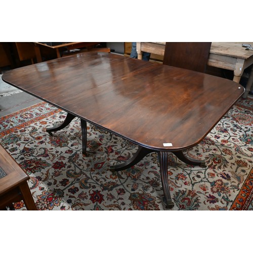 459 - An Edwardian mahogany D-end dining table with single leaf, 230 cm long x 117 cm wide x 71 cm high