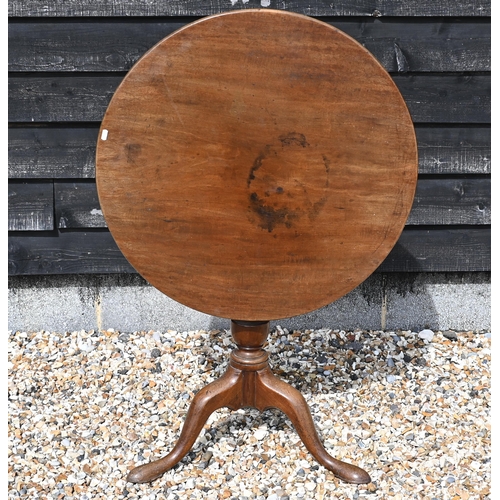 247 - A George III mahogany birdcage tripod table with circular tilt top, on baluster turned pillar and tr... 