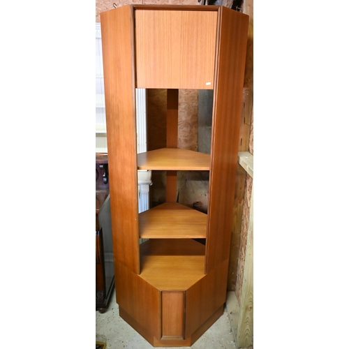 445 - A G-Plan teak corner cabinet/shelves, 200 x 73 cm w