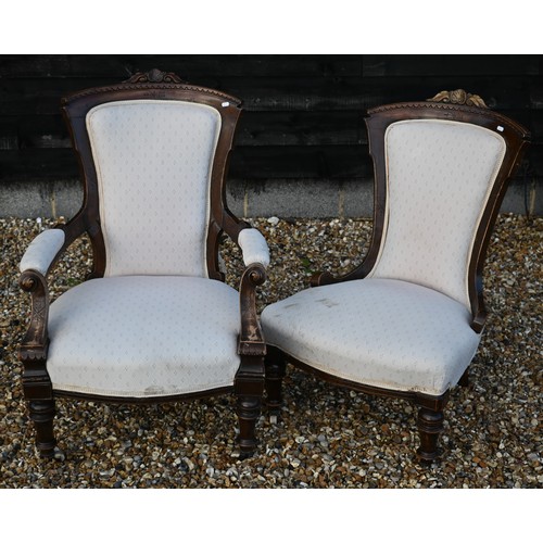 472 - An Edwardian walnut parlour chair with cream geometric upholstery to/w matching nursing chair (2)