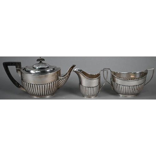 121 - Late Victorian silver oval half-reeded tea pot with ebonised handle, William Hutton & Son, Londo... 