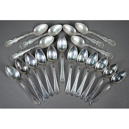 124 - Set of twelve US Sterling 'Chester' pattern teaspoons, to/w six other teaspoons with scroll and shel... 