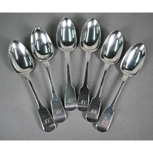 129 - Five Victorian silver fiddle pattern dessert spoons, Samuel Hayne & Dudley Cater, London 1853, 8... 