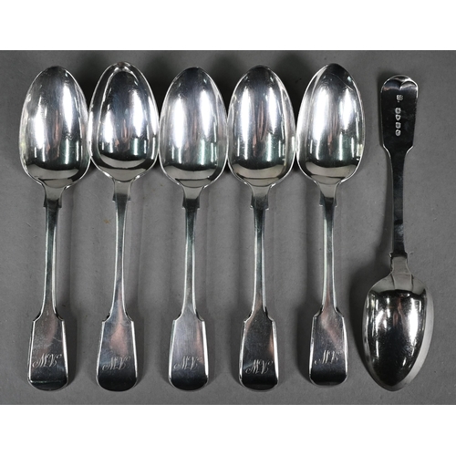 129 - Five Victorian silver fiddle pattern dessert spoons, Samuel Hayne & Dudley Cater, London 1853, 8... 