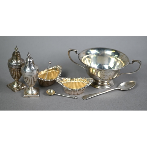 162 - Cased silver two-handled Christening bowl and spoon, Birmingham 1930, to/w a late Victorian cased pa... 