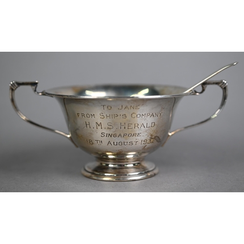 162 - Cased silver two-handled Christening bowl and spoon, Birmingham 1930, to/w a late Victorian cased pa... 