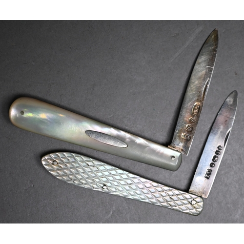 196A - Victorian silver-bladed penknife with mother of pearl handle, Sheffield 1861, to/w an electroplated ... 