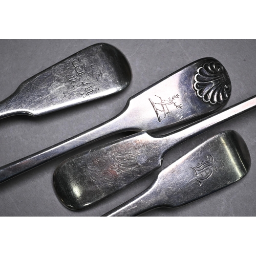 197 - Two Victorian silver fiddle pattern tablespoons, Exeter 1839/67, to/w a George IV example London 182... 