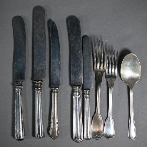 23 - French Christofle plate set of fiddle and thread table forks and dessert forks for twelve, to/w twel... 