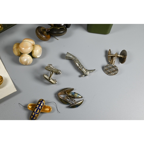 267 - Eight various pairs of silver and white metal cufflinks to/w four black and seed pearl studs etc and... 