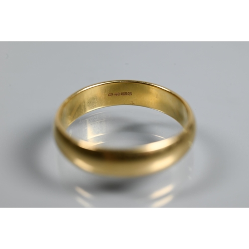 312 - An 18ct yellow gold wedding band, size V, approx 6.3g