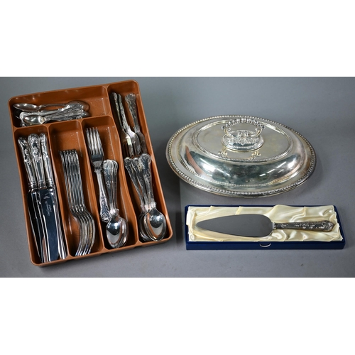 35 - Kings' pattern EPNS flatware and cutlery for six settings (little used), to/w a silver-handled cake-... 