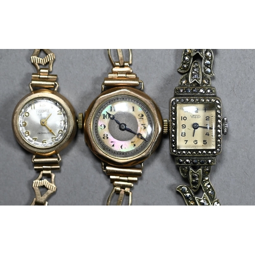 395A - Two ladies' 9ct gold wristwatches with Swiss movements and fancy-link bracelet, London 1933/66, 24 g... 