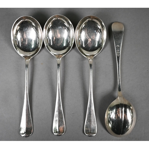 46 - Four heavy quality silver Hanoverian rat-tail soup spoons, John Round & Sons, Sheffield 1920, 10... 