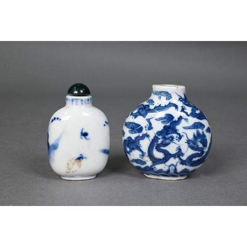 467 - A Chinese blue and white 'dragon' snuff bottle, the flattened oval body painted in underglaze blue w... 