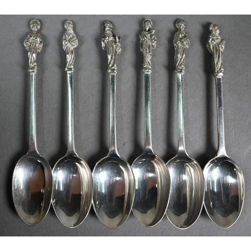 54 - Victorian set of twelve silver teaspoons with Apostle finials, Edmond Johnson, London 1895, 6.1oz